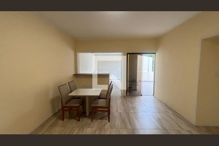 Sala de casa de condomínio à venda com 2 quartos, 80m² em Jardim Stetel, Santo André
