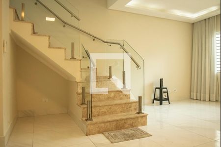 Sala de casa à venda com 3 quartos, 150m² em Vila da Saúde, São Paulo