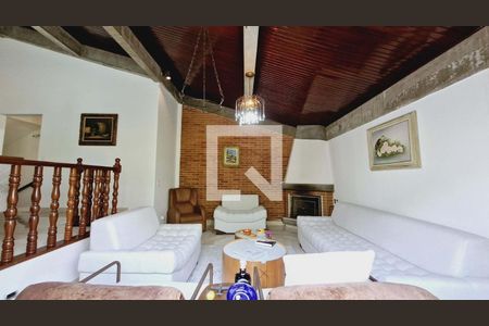 Casa de Condomínio à venda com 3 quartos, 245m² em Vila Suzana, São Paulo