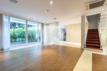 Casa à venda com 4 quartos, 471m² em Chácara Monte Alegre, São Paulo