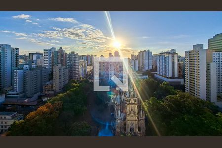 Vista da Sala/Cozinha de apartamento à venda com 2 quartos, 75m² em Funcionários, Belo Horizonte