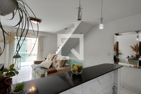 Sala de casa de condomínio à venda com 2 quartos, 200m² em Taquara, Rio de Janeiro