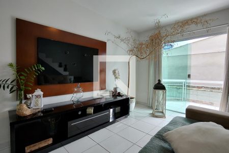 Sala de casa de condomínio à venda com 2 quartos, 200m² em Taquara, Rio de Janeiro