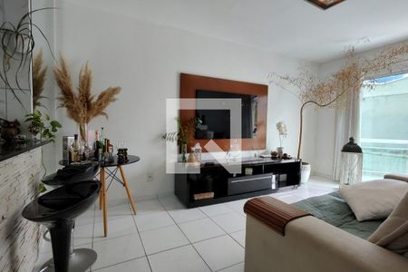 Sala de casa de condomínio à venda com 2 quartos, 200m² em Taquara, Rio de Janeiro