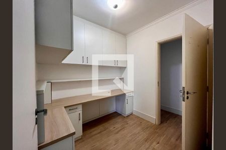 Escritório de apartamento para alugar com 3 quartos, 115m² em Centro, Campinas