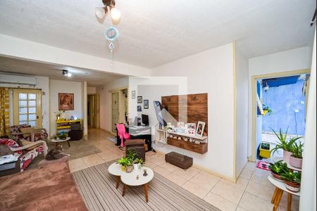 Sala de casa à venda com 3 quartos, 200m² em Parque Santa Fé, Porto Alegre