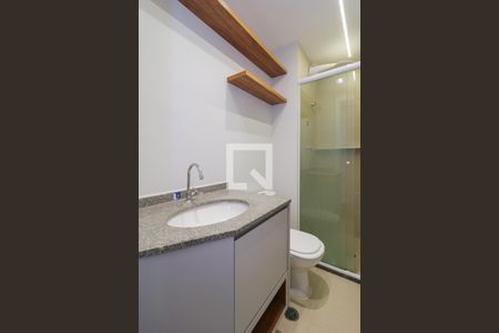 Banheiro de kitnet/studio à venda com 1 quarto, 25m² em Vila Andrade, São Paulo