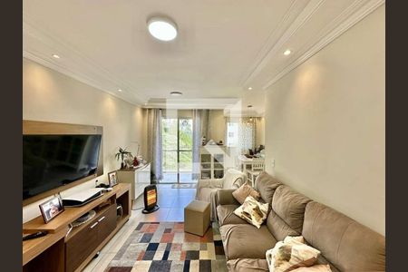 Sala de kitnet/studio para alugar com 2 quartos, 64m² em Jardim Monte Santo, Cotia