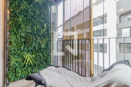 Varanda de kitnet/studio à venda com 1 quarto, 25m² em Sumarezinho, São Paulo