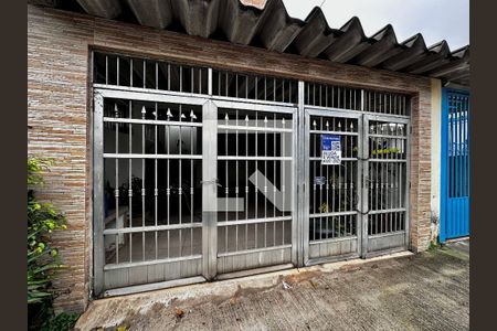 Fachada de casa à venda com 2 quartos, 81m² em Vila Cordeiro, São Paulo