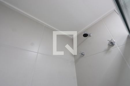 Banheiro de kitnet/studio para alugar com 1 quarto, 22m² em Paraíso, São Paulo