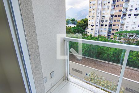Varanda de apartamento para alugar com 2 quartos, 54m² em Jacarepaguá, Rio de Janeiro