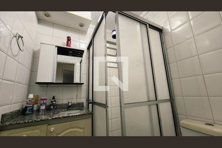Banheiro de apartamento para alugar com 2 quartos, 56m² em Recanto Quarto Centenario, Jundiaí