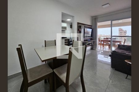 Sala de apartamento para alugar com 2 quartos, 67m² em Parque Enseada, Guarujá