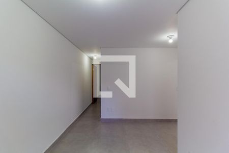 Sala de casa para alugar com 2 quartos, 70m² em Jardim Ana Rosa, São Paulo
