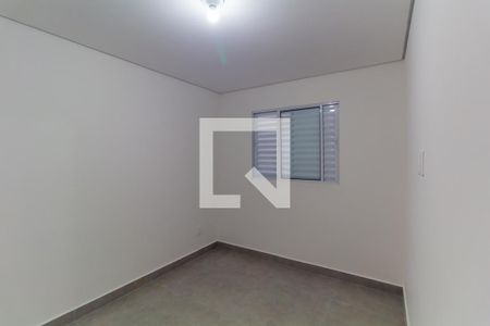 Quarto 1 de casa para alugar com 2 quartos, 70m² em Jardim Ana Rosa, São Paulo