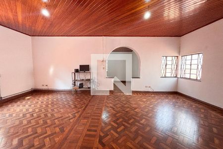 Sala de casa à venda com 2 quartos, 220m² em Sumaré, São Paulo