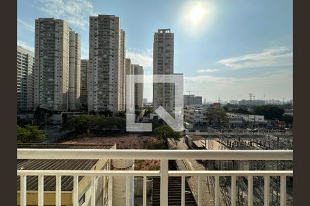 Varanda da Sala/Cozinha de apartamento para alugar com 1 quarto, 29m² em Parque Industrial Tomas Edson, São Paulo