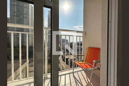 Varanda da Sala/Cozinha de apartamento para alugar com 1 quarto, 29m² em Parque Industrial Tomas Edson, São Paulo