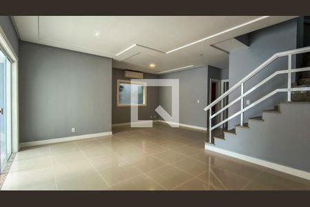 Sala de casa de condomínio à venda com 5 quartos, 480m² em Barra da Tijuca, Rio de Janeiro