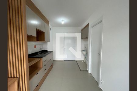 Sala/Cozinha de apartamento para alugar com 1 quarto, 26m² em Vila Butantã, São Paulo