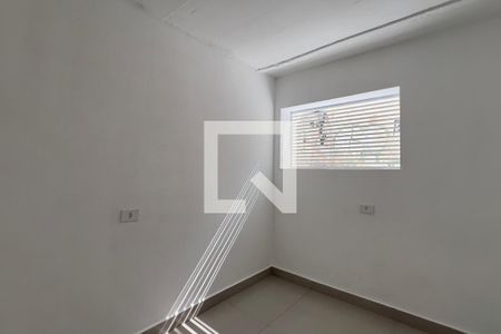 Quarto de kitnet/studio para alugar com 1 quarto, 37m² em Jardim Santa Mena, Guarulhos