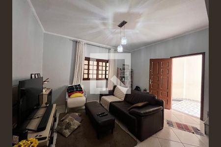 Sala de casa para alugar com 2 quartos, 200m² em Jardim Santa Beatriz, Guarulhos