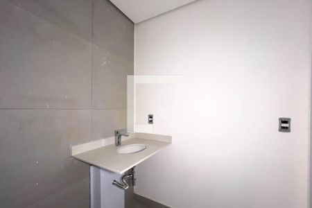 Banheiro de kitnet/studio à venda com 1 quarto, 29m² em Vila Dom Pedro I, São Paulo