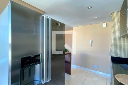 Cozinha de apartamento à venda com 3 quartos, 88m² em Grajaú, Belo Horizonte