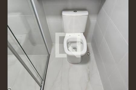 Banheiro de kitnet/studio para alugar com 1 quarto, 24m² em Alto do Ipiranga, São Paulo