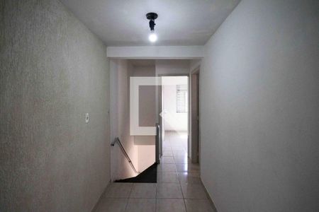 Corredor de casa à venda com 4 quartos, 160m² em Vila Nova Pauliceia, São Paulo