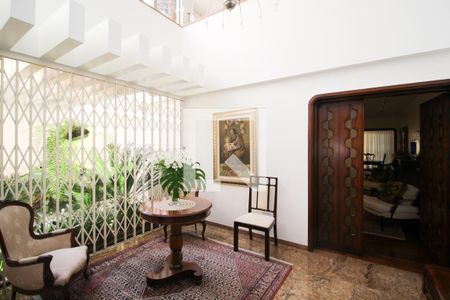 Entrada Social de casa à venda com 5 quartos, 415m² em Indianópolis, São Paulo