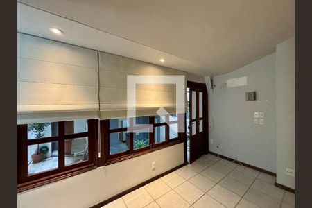 Quarto 1 de apartamento à venda com 3 quartos, 176m² em Copacabana, Rio de Janeiro