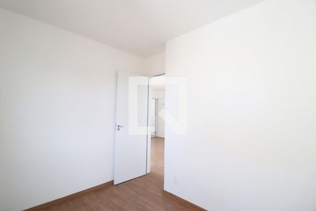 Quarto 1 de apartamento para alugar com 2 quartos, 48m² em Planalto, Uberlândia