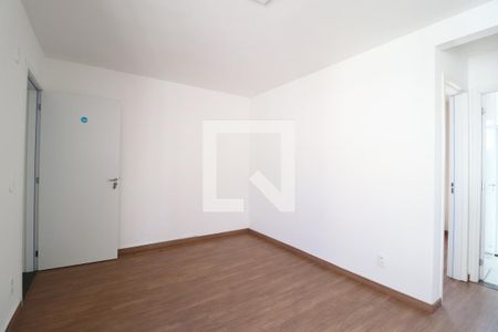 Sala de apartamento para alugar com 2 quartos, 48m² em Planalto, Uberlândia