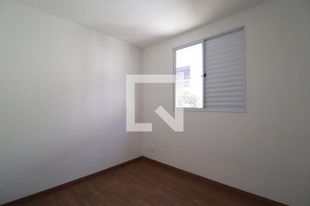 Quarto 1 de apartamento para alugar com 2 quartos, 48m² em Planalto, Uberlândia