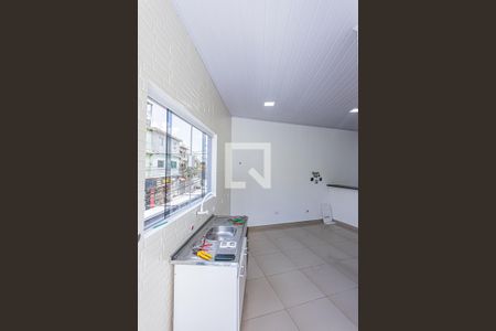 Sala e cozinha de casa para alugar com 1 quarto, 90m² em Jardim Paulistano (zona Norte), São Paulo