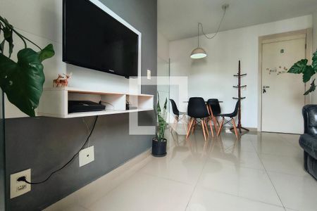 Sala de apartamento à venda com 2 quartos, 55m² em Barra Olímpica, Rio de Janeiro