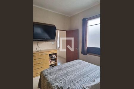 Casa à venda com 3 quartos, 200m² em Parque Imperial, São Paulo