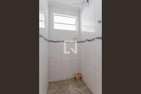 Banheiro de apartamento à venda com 1 quarto, 42m² em Jardim Dona Leopoldina, Porto Alegre