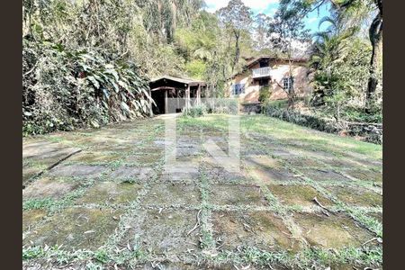 Quintal de casa de condomínio para alugar com 3 quartos, 440m² em Vila Real Moinho Velho, Embu das Artes