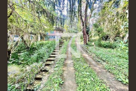 Jardim de casa de condomínio para alugar com 3 quartos, 440m² em Vila Real Moinho Velho, Embu das Artes