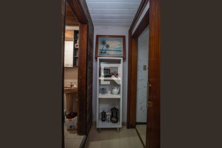Corredor de casa à venda com 3 quartos, 90m² em Vila Nova, Porto Alegre