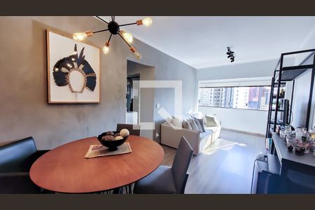 Sala de apartamento à venda com 2 quartos, 90m² em Centro, Campinas