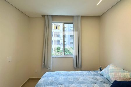 Apartamento à venda com 2 quartos, 72m² em Copacabana, Rio de Janeiro