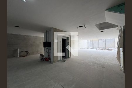 Garagem de apartamento à venda com 2 quartos, 90m² em Vila Curuçá, Santo André