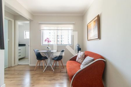 Sala de apartamento para alugar com 1 quarto, 30m² em Centro, Curitiba