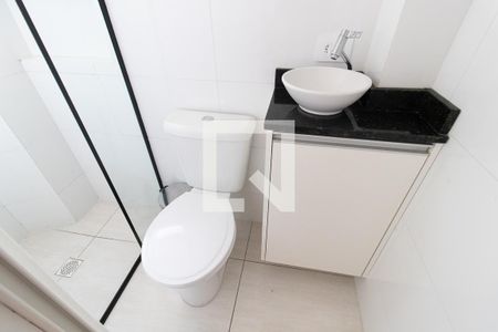 Banheiro Social de apartamento para alugar com 1 quarto, 30m² em Centro, Curitiba