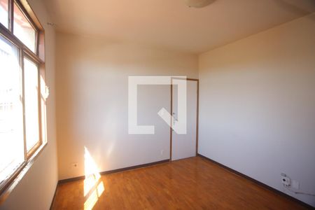 Sala de apartamento para alugar com 3 quartos, 110m² em Carlos Prates, Belo Horizonte