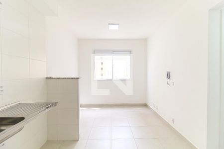 Sala/Cozinha de apartamento para alugar com 2 quartos, 33m² em Itaquera, São Paulo